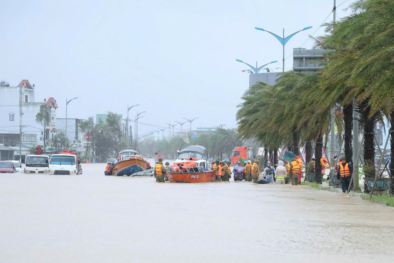 Các đợt mưa lớn gây ngập lụt nghiêm trọng trên địa bàn tỉnh Gia Lai.