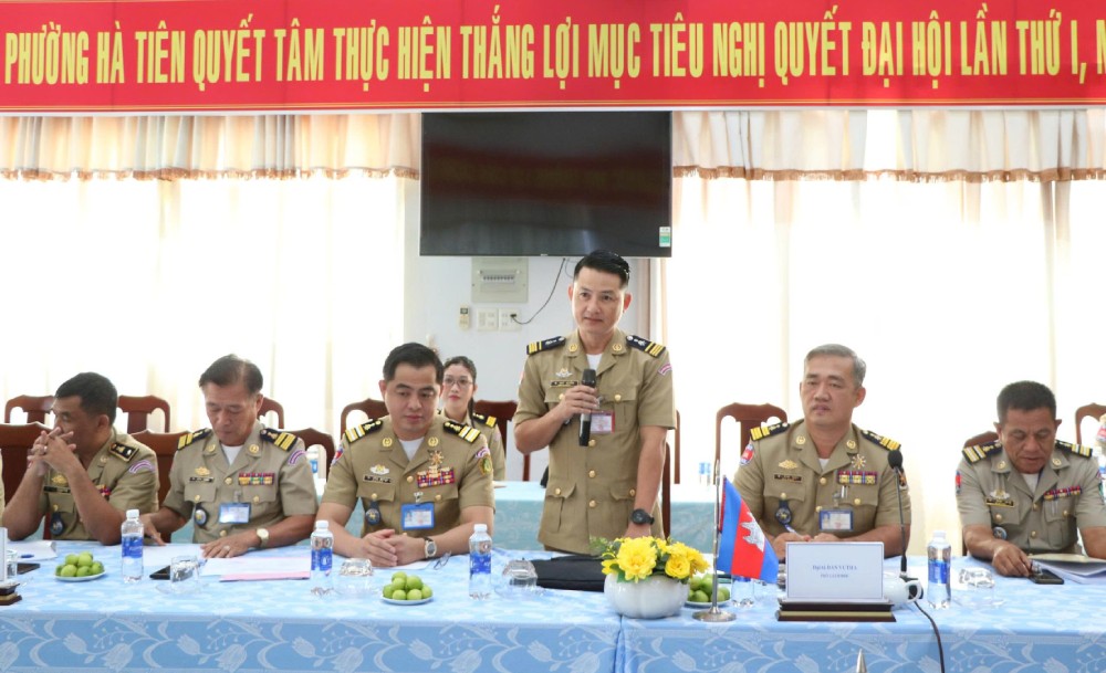 Đại biểu đóng góp ý kiến tại buổi làm việc tiền trạm. Ảnh: Tiến Dũng