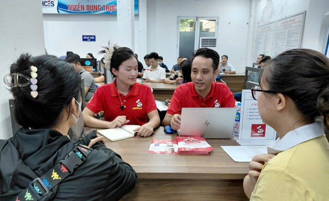 Khoảng trống lao động kỹ năng bậc trung ở Hà Nội