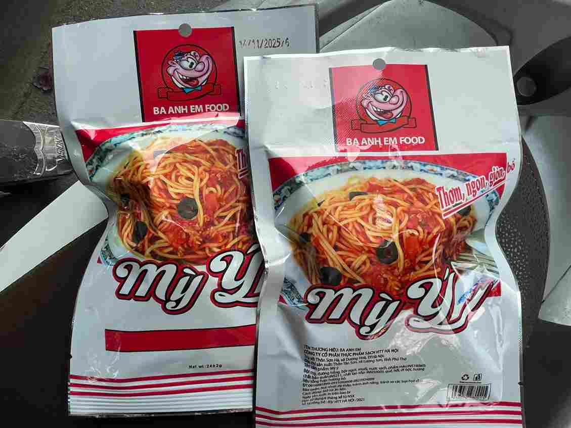 Việc đánh tráo khái niệm gọi tên những món ăn khiến người dùng không khỏi hoang mang về an toàn thực phẩm. Ảnh: Thúy Hiền