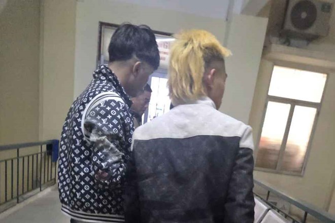 Hai thanh niên Hưng Yên thông chốt, tông vào cảnh sát giao thông