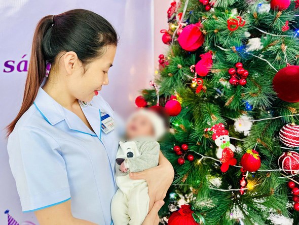 Rà soát lại điều kiện nhận nuôi bé gái bị bỏ rơi trong rừng cao su ở Gia Lai