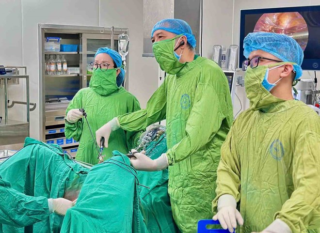 Ca phẫu thuật mở lối hạnh phúc cho người bệnh dị tật sinh dục