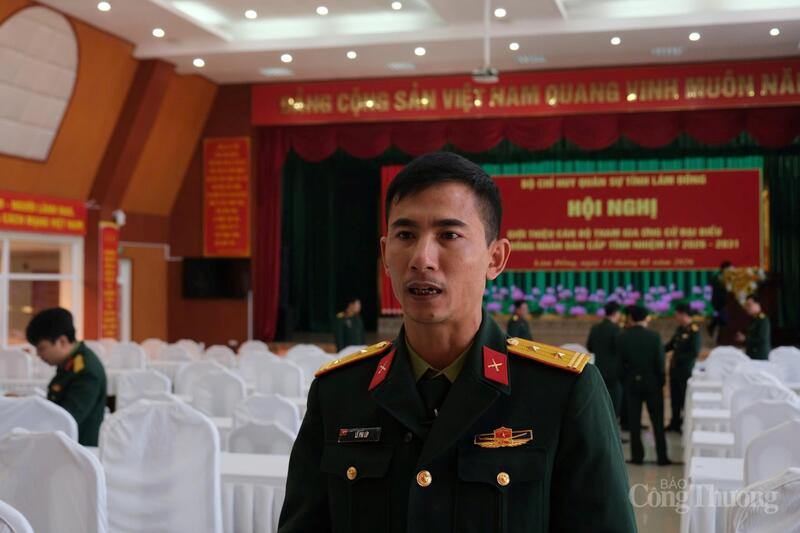 Trung tá Lê Phi Líp, Chính trị viên Tiểu đoàn Khu Thường trực, Ban Chỉ huy Phòng thủ Khu vực 1, Đức Trọng. Ảnh: Lê Sơn