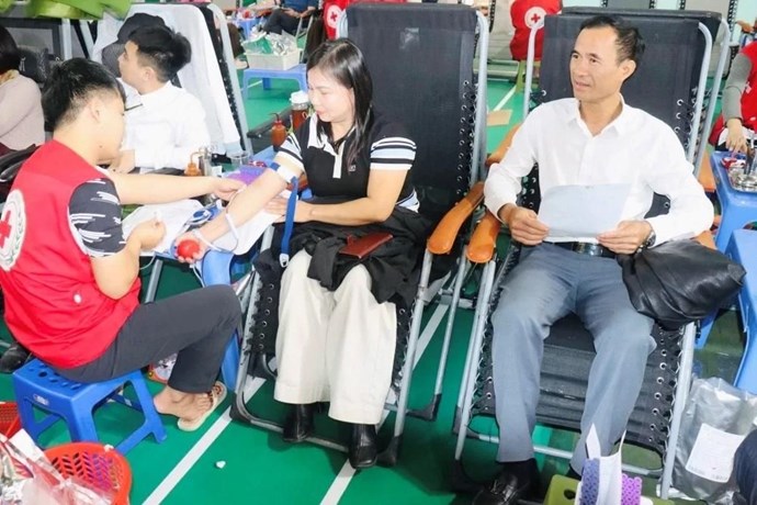 Đoàn viên công đoàn xã Nga Sơn sẻ chia giọt máu hồng đầu Xuân 2026