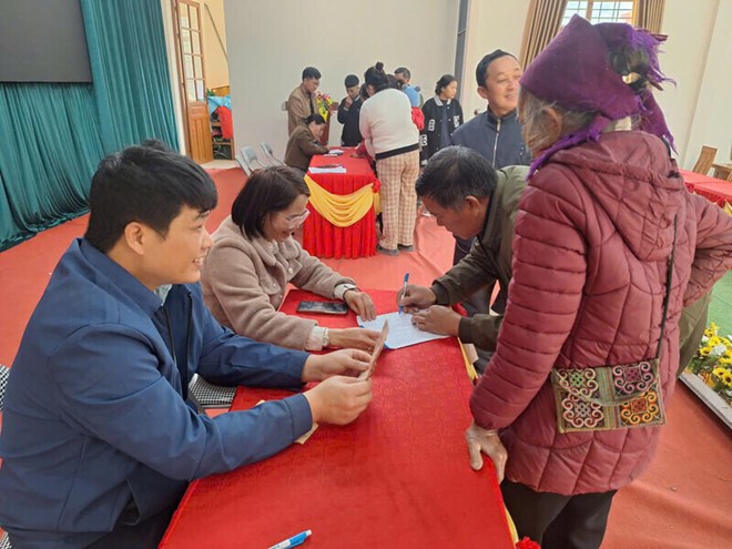 Tỉnh biên giới tặng quà Tết cho hơn 42.000 người trước thềm năm mới