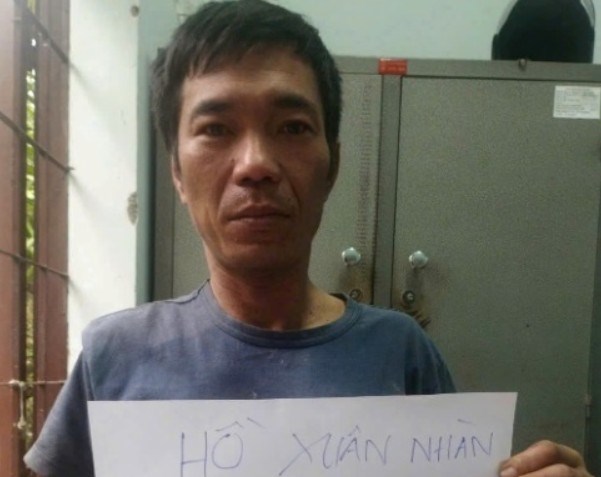 Khởi tố đối tượng nhốt con gái trong phòng rồi châm lửa đốt