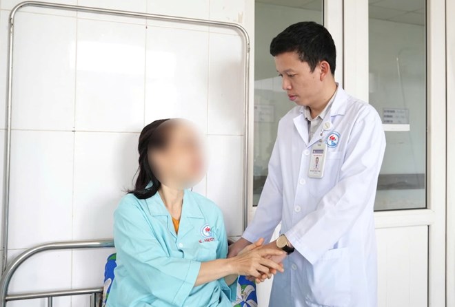 Trĩ xuất huyết nặng, bệnh nhân phải truyền 6 đơn vị máu