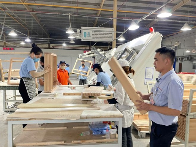 Người lao động trông chờ đến ngày bầu cử