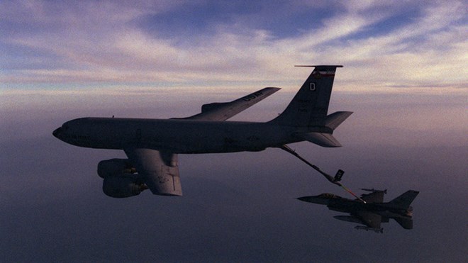 Mỹ mất máy bay thứ 4 sau 13 ngày chiến sự Iran, 6 lính Pháp bị thương