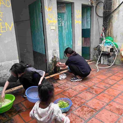 Mua nhà ở với nhiều công nhân là điều xa vời. Ảnh: Minh Hương.