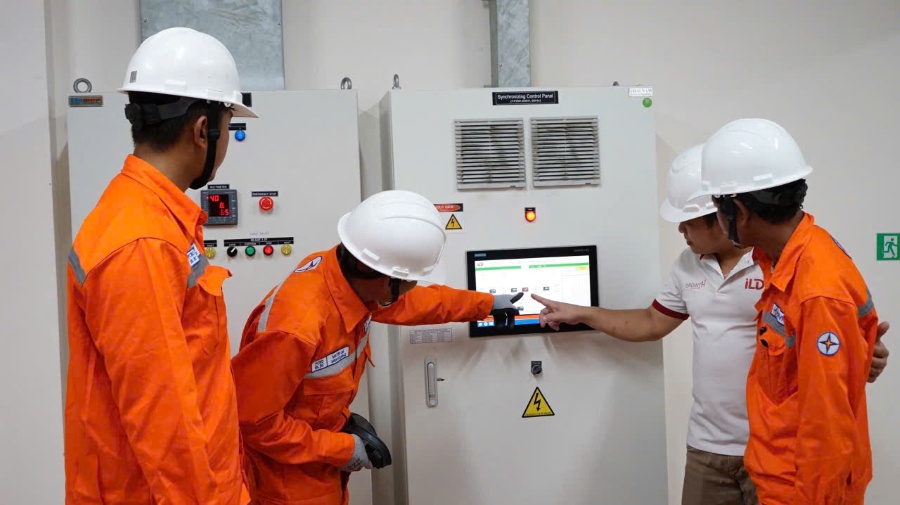 Các công ty điện lực chủ động phối hợp với khách hàng lớn trong công tác đảm bảo điện. Ảnh: EVNSPC