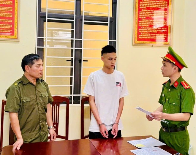 Khởi tố nam thanh niên hành hung người tại hàng tạp hóa ở Hưng Yên