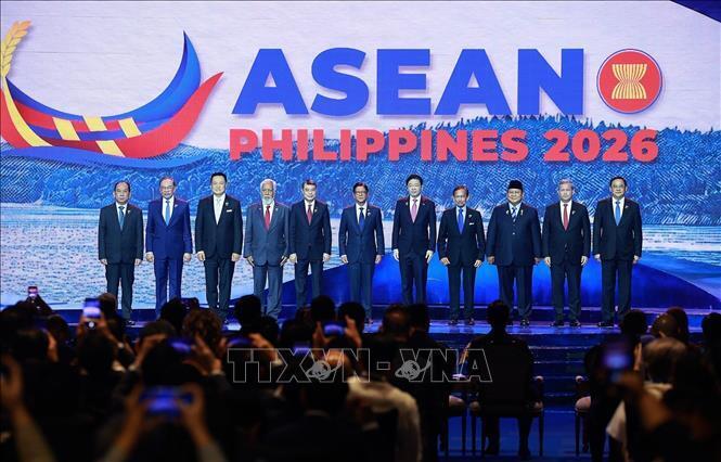 Thủ tướng Lê Minh Hưng cùng Trưởng đoàn các nước ASEAN tham dự phiên khai mạc Hội nghị Cấp cao ASEAN lần thứ 48. Ảnh: Dương Giang/TTXVN