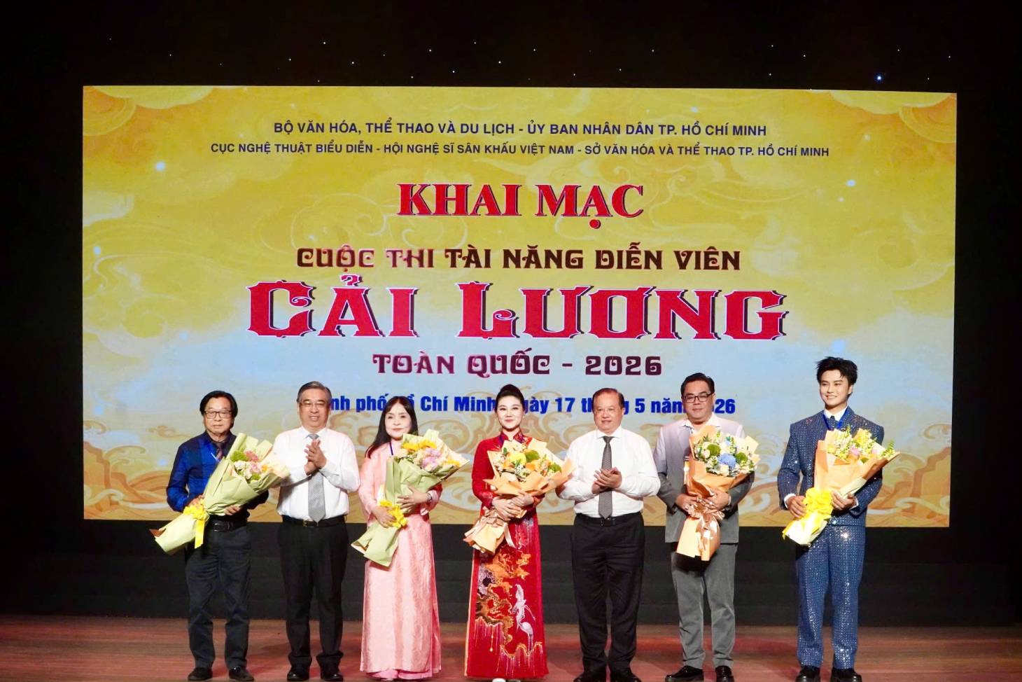 Ra mắt Hội đồng giám khảo cuộc thi Tài năng Diễn viên Cải lương toàn quốc năm 2026. Ảnh: Mai Anh.