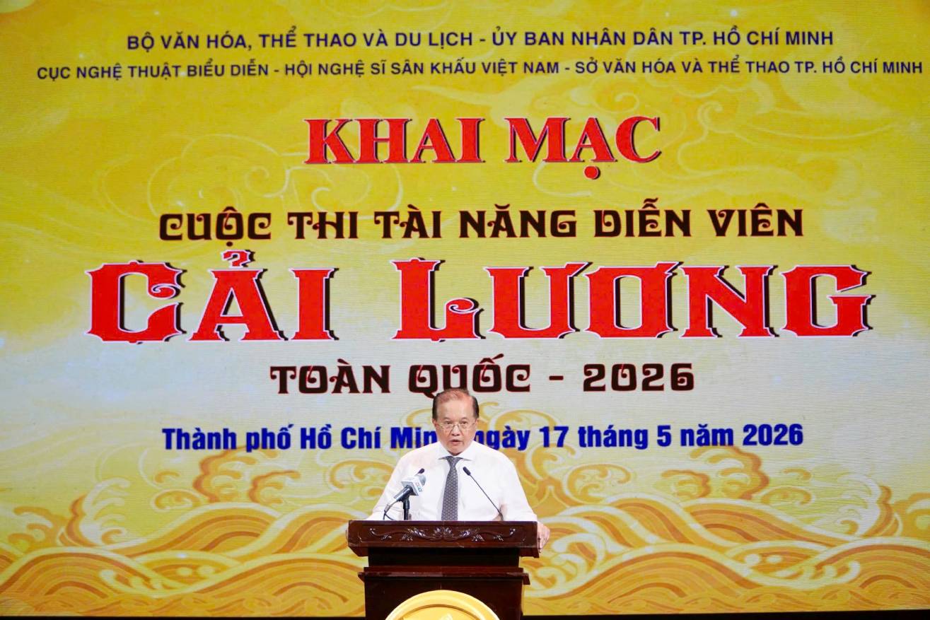 Thứ trưởng Bộ Văn hóa, Thể thao và Du lịch Tạ Quang Đông phát biểu tại lễ khai mạc. Ảnh: Mai Anh.