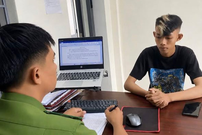 Nhóm học sinh lớp 8 báo công an, bắt gọn đối tượng trộm cắp