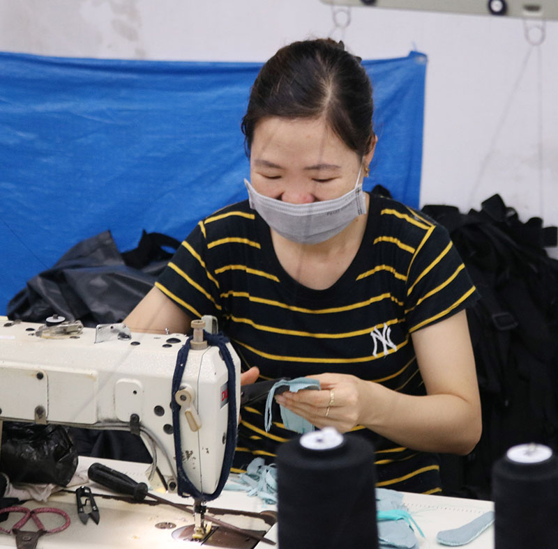Bà Dung quyết định chuyển sang công ty khác để không phải làm việc vào ban đêm. Ảnh: Minh Hương.