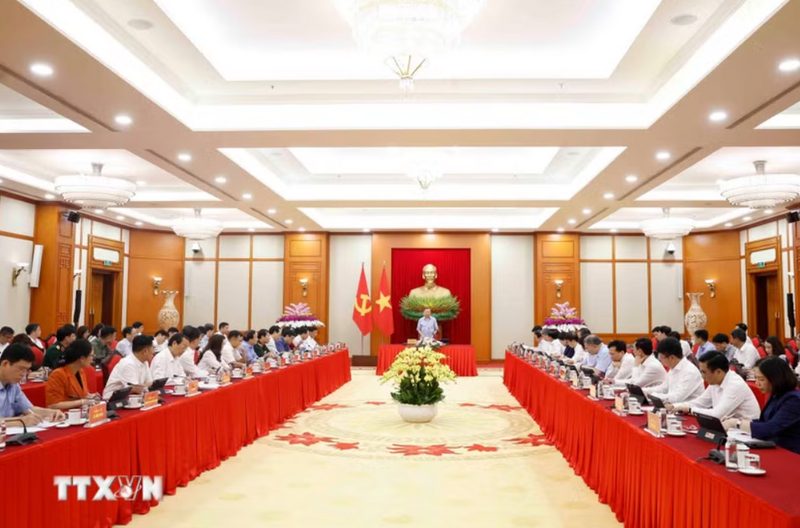 Tổng Bí thư, Chủ tịch nước Tô Lâm chủ trì cuộc làm việc với ngành Giáo dục và Đào tạo. (Ảnh: Thống Nhất/TTXVN)