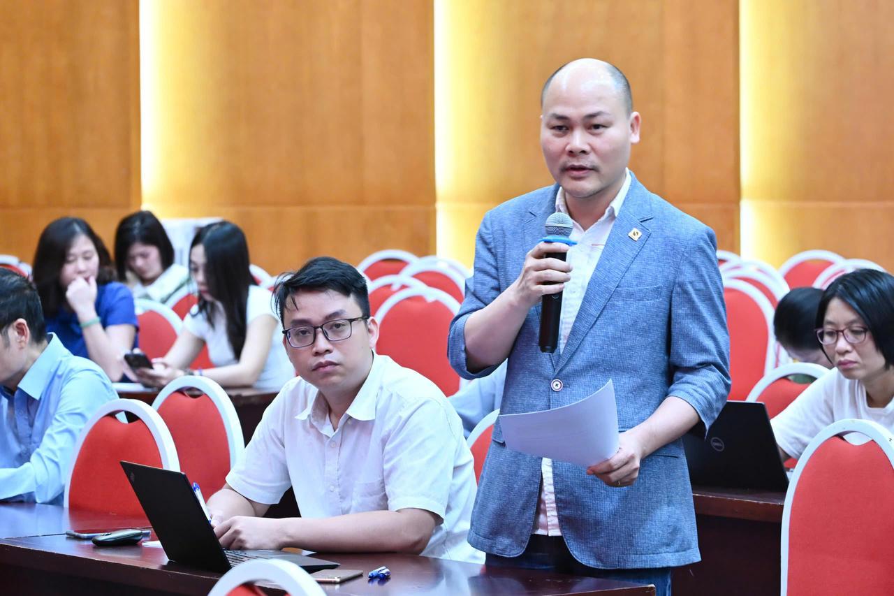 Các đại biểu trao đổi tại Hội thảo (Ảnh: MST)