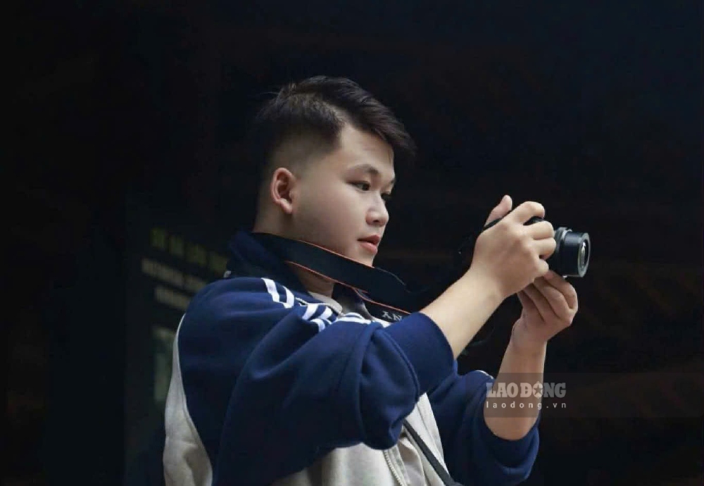 Với thu nhập trung bình 8 triệu đồng/tháng, anh Quang cảm thấy “bức bí” với cuộc sống tại Thủ đô. Ảnh: Quỳnh Chi