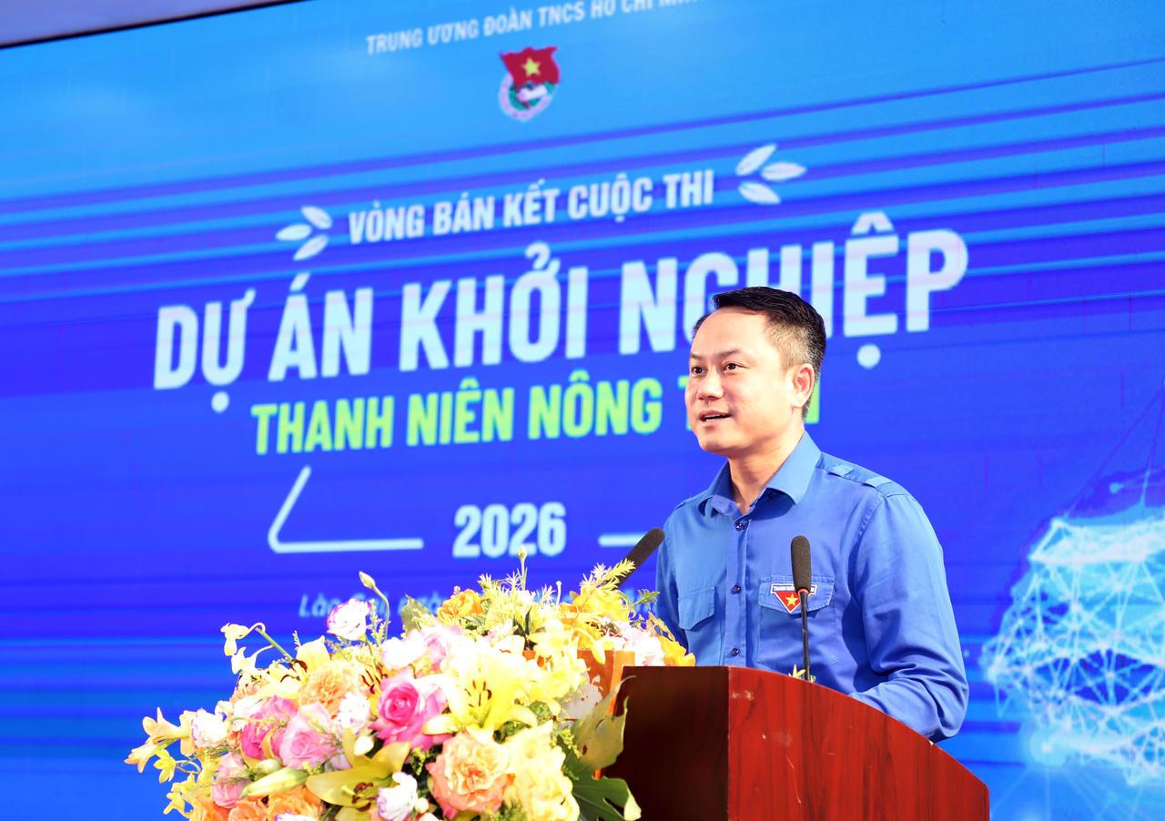 Ông Nguyễn Kim Quy, Bí thư Trung ương Đoàn, Phó Chủ tịch Thường trực Trung ương Hội LHTN Việt Nam phát biểu khai mạc. (Ảnh: Đ.H)