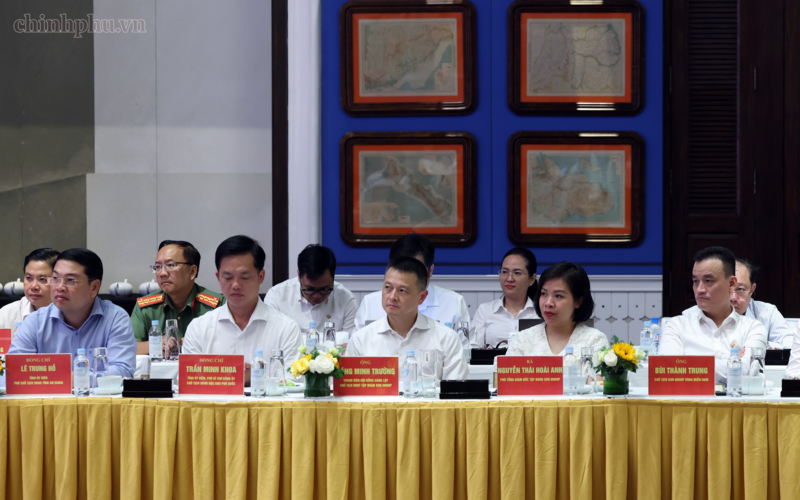Các đại biểu tham dự cuộc làm việc - Ảnh: VGP/Phương Nguyên