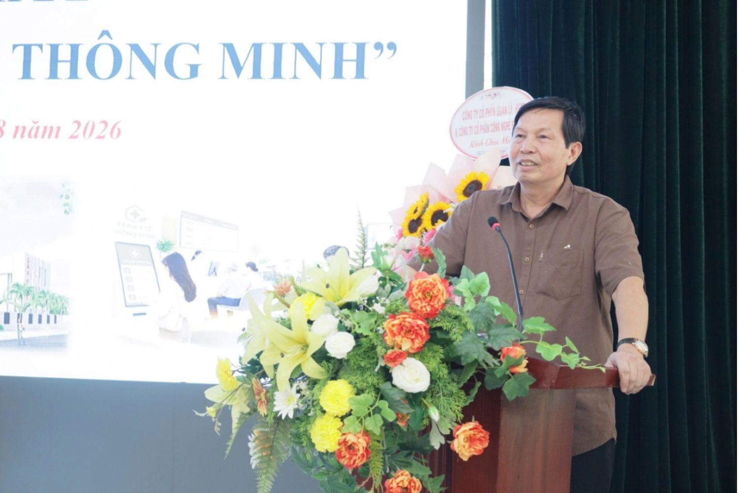 Ông Trần Văn Chung - Phó Giám đốc Sở Y tế Hà Nội. Ảnh: Phường Cầu Giấy