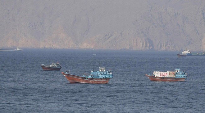 2 tàu UAE cùng lúc bị tấn công khi đi qua eo biển Hormuz