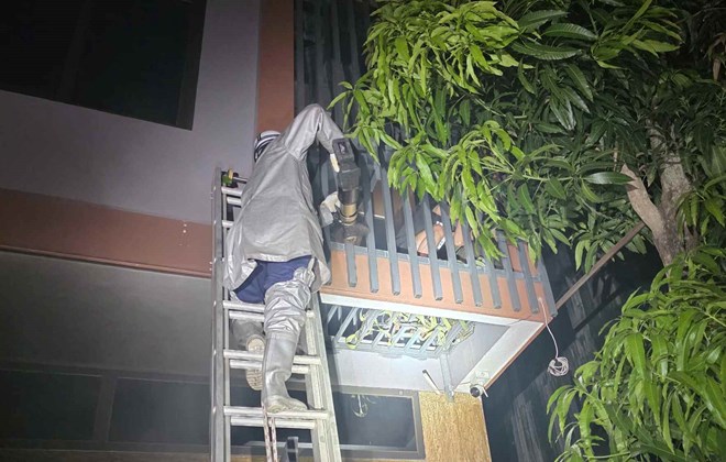 Cháy nhà 6 tầng ở Hà Nội, cảnh sát phá