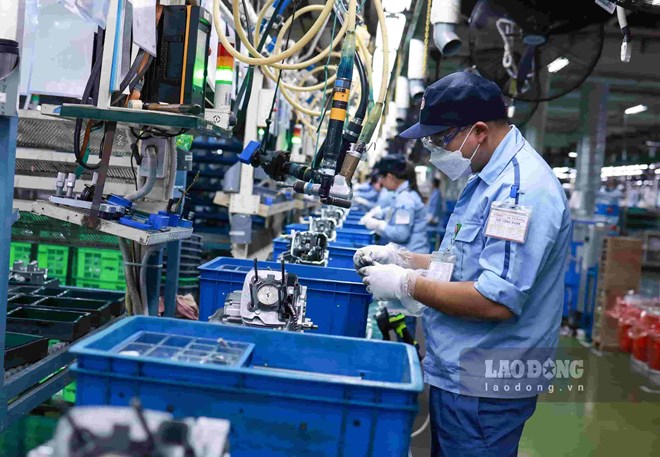 Công nhân mong muốn được học nghề để giữ việc