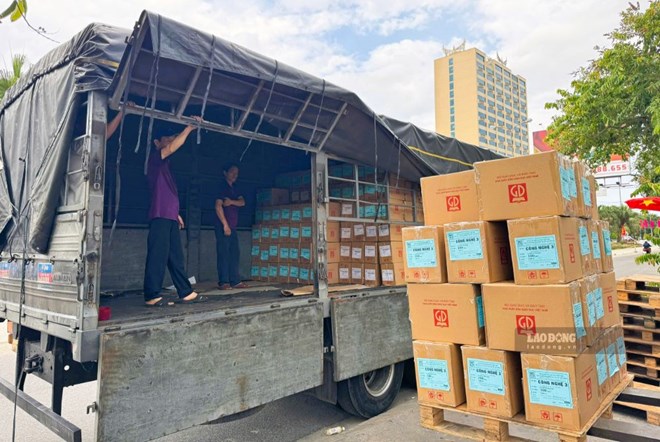 Nhà in chạy xuyên đêm giải cơn khát sách giáo khoa