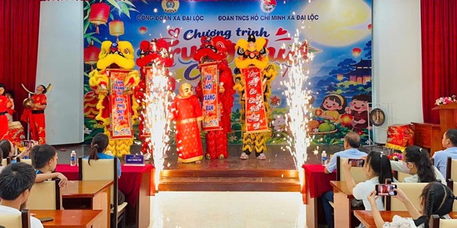 Công đoàn xã Đại Lộc, Đà Nẵng trao 112 suất quà cho trẻ em có hoàn cảnh khó khăn