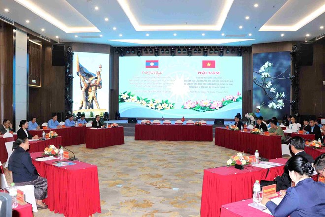 Điện Biên và 5 tỉnh Bắc Lào chia sẻ kinh nghiệm chăm lo người lao động