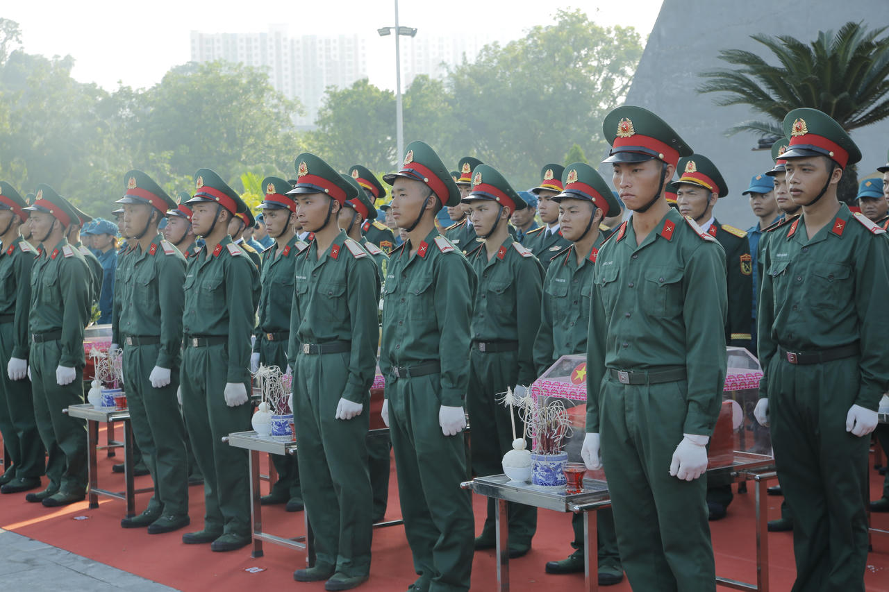 Phó Thủ tướng Phạm Thị Thanh Trà dự lễ truy điệu, an táng 71 hài cốt liệt sĩ tại Lào Cai