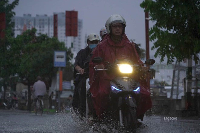 Dự báo khu vực mưa dông hôm nay, có nơi mưa to trên 80mm