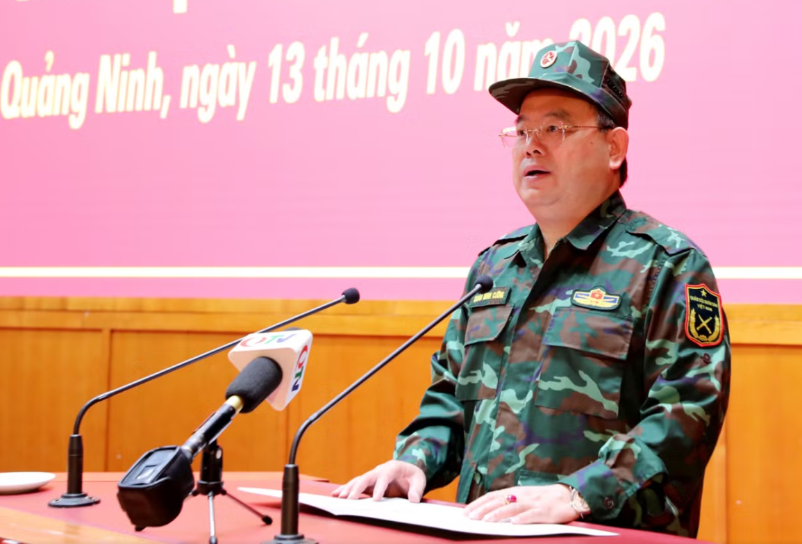Ông Quản Minh Cường, Ủy viên Ban Chấp hành Trung ương Đảng, Bí thư Thành ủy Quảng Ninh, Trưởng Ban chỉ đạo Diễn tập thành phố phát biểu khai mạc. (Ảnh: Đức Dương)