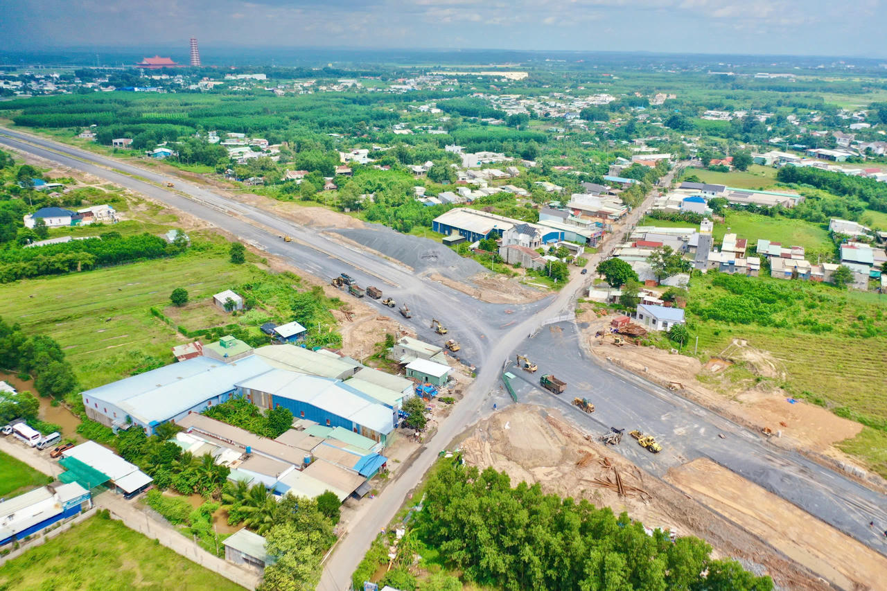 Đường 25C sau khi hoàn thành sẽ kết nối Quốc lộ 51 với đường T1, tạo thêm hướng tiếp cận khu vực sân bay Long Thành. Ảnh: DK
