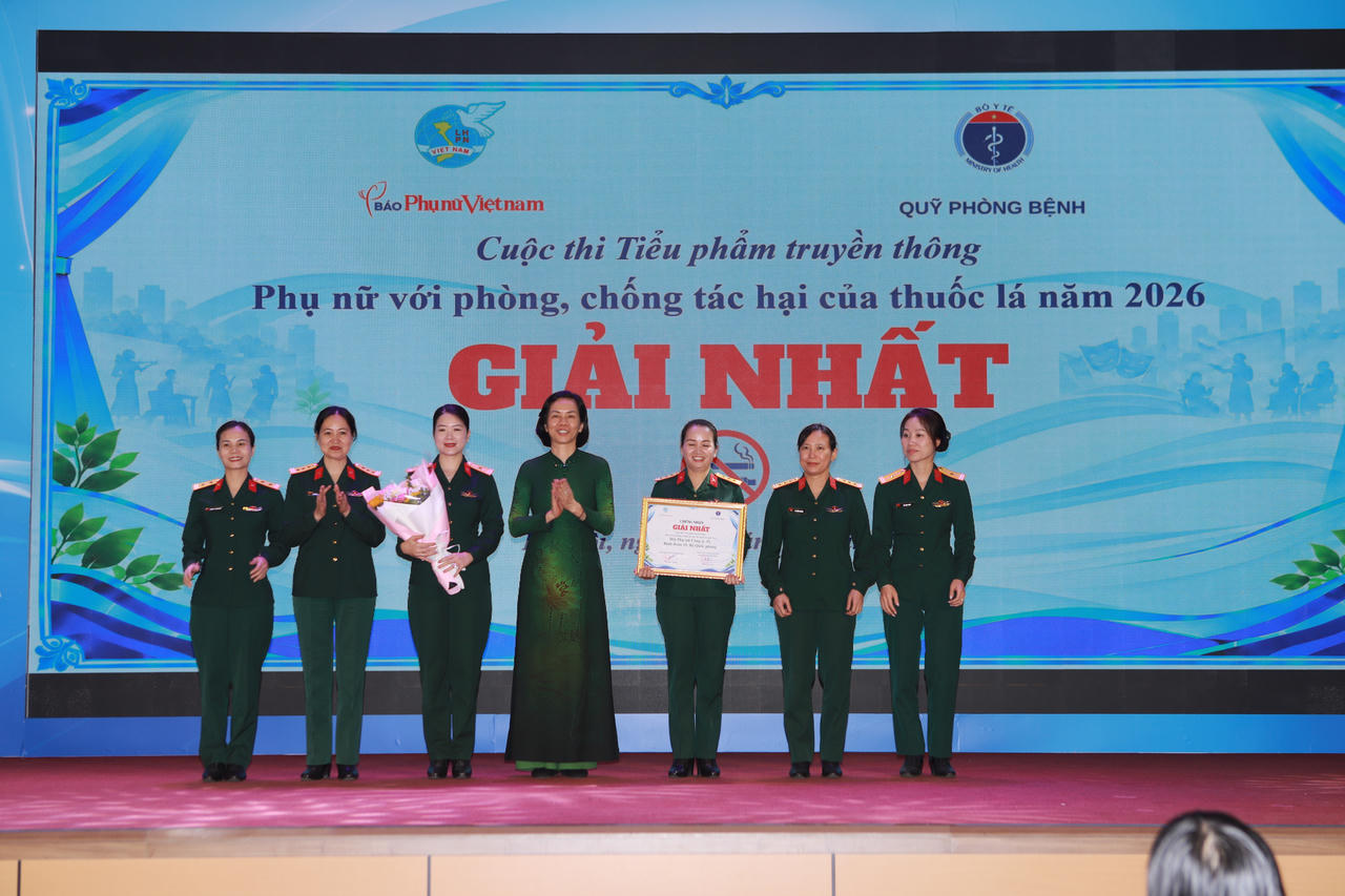 Phụ nữ lan tỏa thông điệp về mái ấm và cộng đồng không khói thuốc