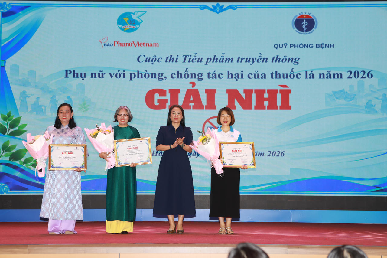 Phụ nữ lan tỏa thông điệp về mái ấm và cộng đồng không khói thuốc
