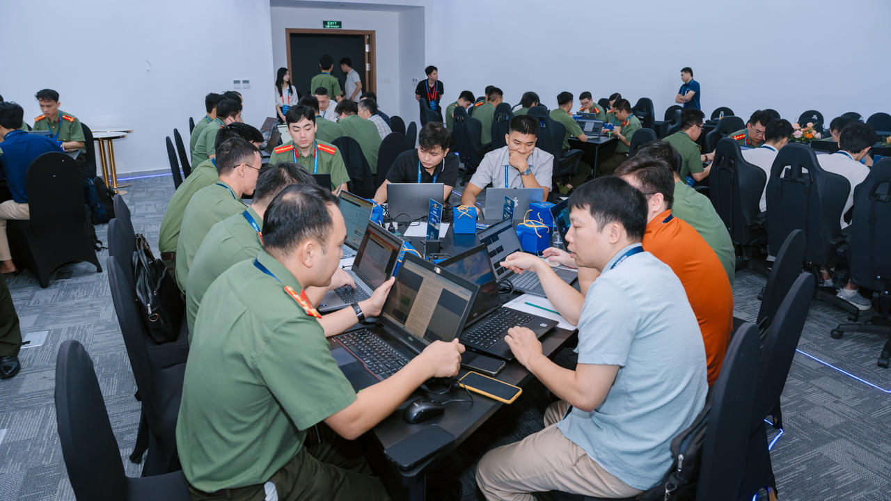 Các đội thực hành phòng thủ, truy vết tấn công và thu thập chứng cứ điện tử phục vụ điều tra. (Ảnh: NCA)